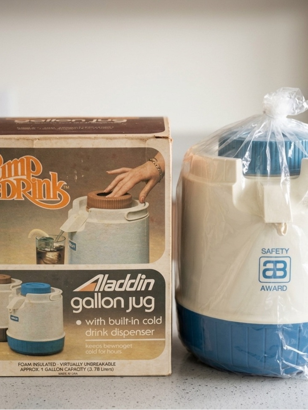 Vintage Aladdin Insulated Gallon Jug with Built-In Dispenser.Wrapped in original